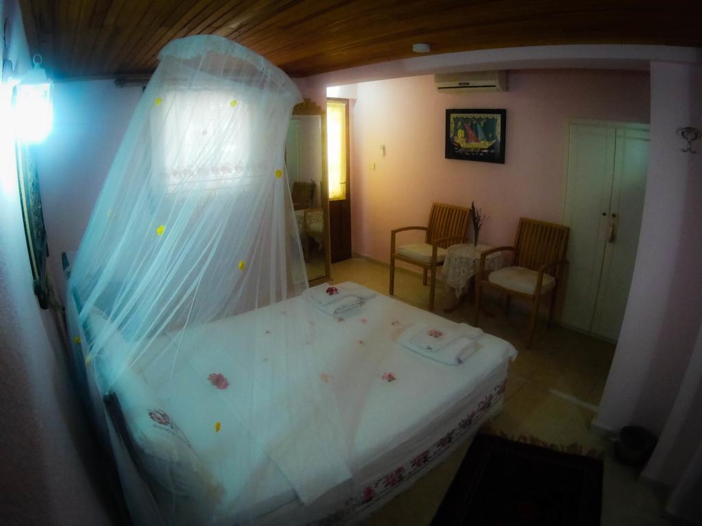 Antik Motel Alacati Exterior foto
