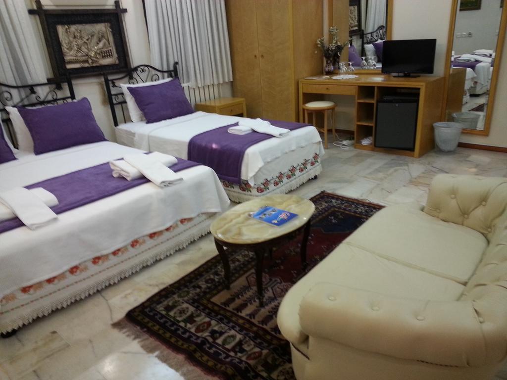 Antik Motel Alacati Exterior foto
