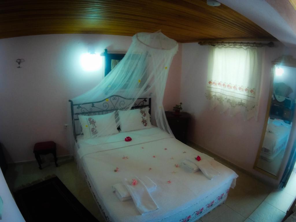 Antik Motel Alacati Exterior foto